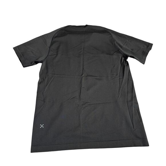 ATHLEISURE V-Neck Shirt – Lululemon Black Workout Tee – Men’s Size S - Picture 3 of 3